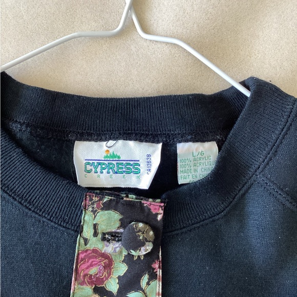 Button down sweater - Picture 2 of 3